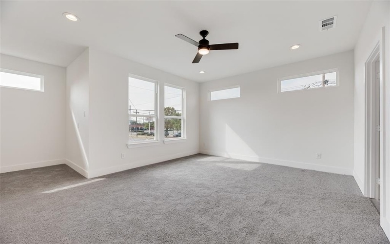 2326 Fairfax Drive, Irving, TX 75060, 3 Habitaciones Habitaciones , ,2 BañosBaños,Residential,En Venta,2326 Fairfax Drive,0,21119181