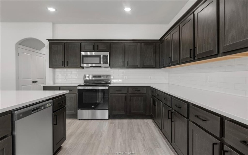 4042 Gunner Trail, College Station, TX 77845, 4 Bedrooms Bedrooms, ,5 BathroomsBathrooms,Residential,For Sale,4042 Gunner Trail,0,25012318