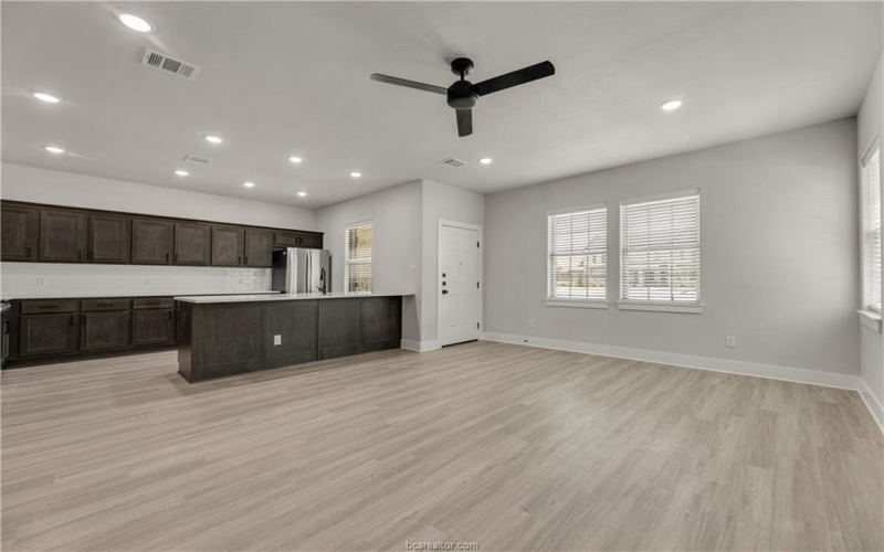 4042 Gunner Trail, College Station, TX 77845, 4 Bedrooms Bedrooms, ,5 BathroomsBathrooms,Residential,For Sale,4042 Gunner Trail,0,25012318