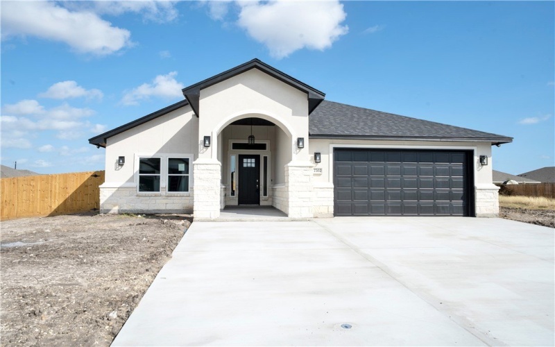 7702 Roman Drive, Corpus Christi, TX 78414, 4 Habitaciones Habitaciones , ,3 BañosBaños,Residential,En Venta,7702 Roman Drive,0,468180