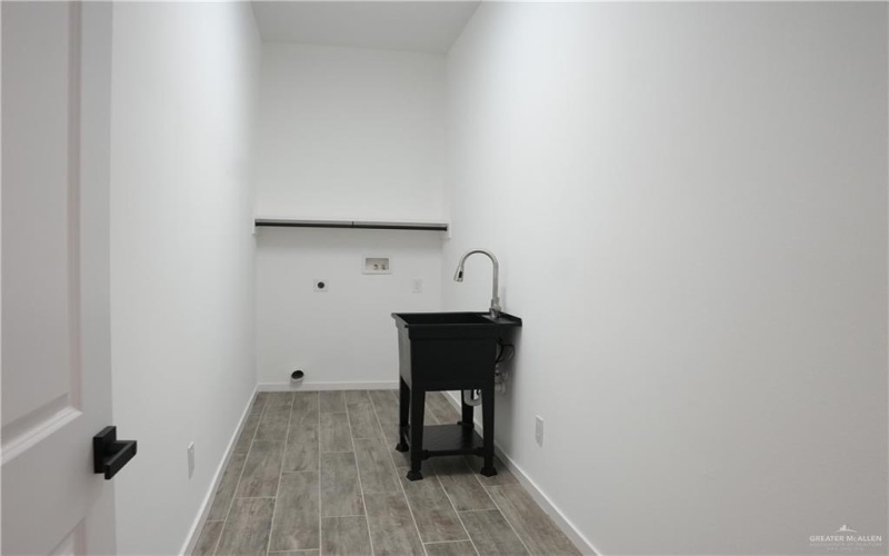 2908 Arboledas Drive, San Juan, TX 78589, 3 Bedrooms Bedrooms, ,2 BathroomsBathrooms,Residential,For Sale,2908 Arboledas Drive,0,487679