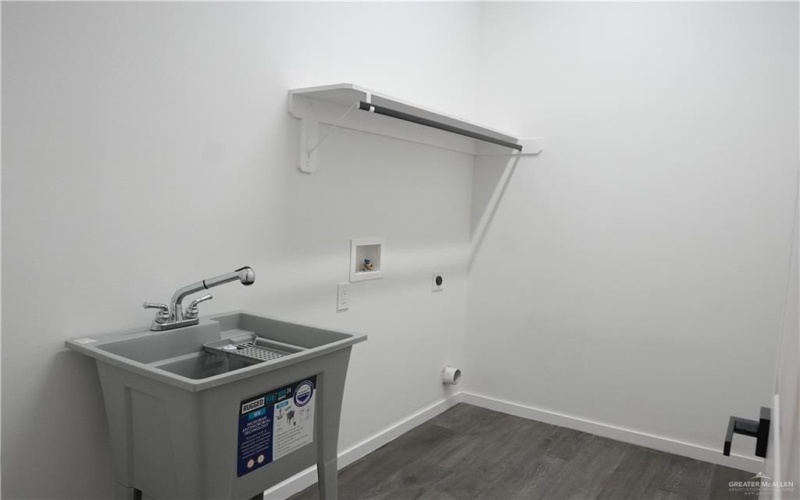 2910 Arboledas Drive, San Juan, TX 78589, 3 Bedrooms Bedrooms, ,2 BathroomsBathrooms,Residential,For Sale,2910 Arboledas Drive,0,487681