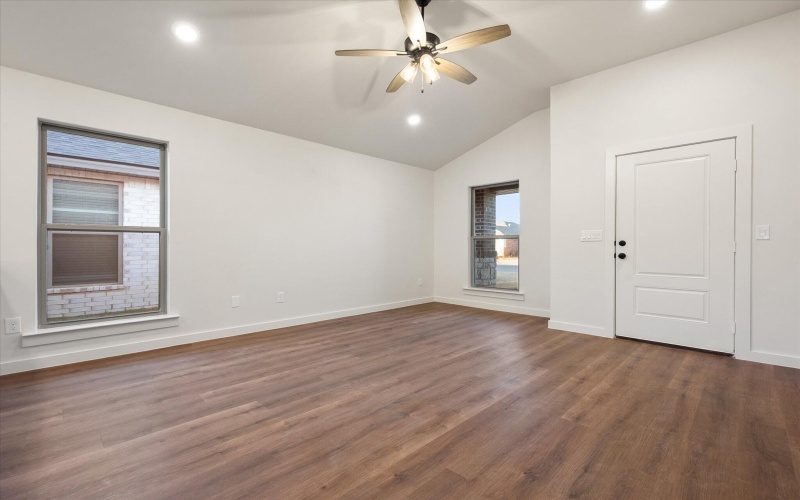 3015 139th Street, Lubbock, TX 79423, 3 Bedrooms Bedrooms, ,2 BathroomsBathrooms,Residential,For Sale,3015 139th Street,0,202563399