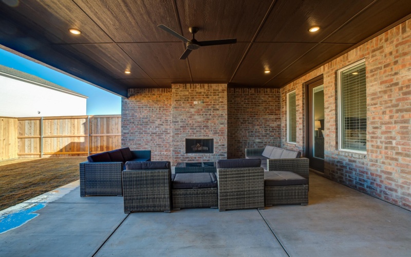 3808 126th Street, Lubbock, TX 79423, 4 Habitaciones Habitaciones , ,3 BañosBaños,Residential,En Venta,3808 126th Street,0,202563407