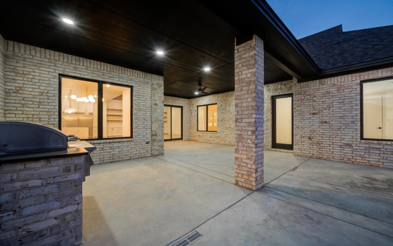 15014 Orlando Avenue, Lubbock, TX 79423, 4 Bedrooms Bedrooms, ,3 BathroomsBathrooms,Residential,For Sale,15014 Orlando Avenue,0,202563429