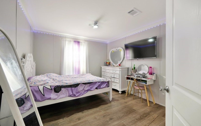 2120 Bowie St, Midland, TX 79705, 4 Bedrooms Bedrooms, ,2 BathroomsBathrooms,Residential,For Sale,2120 Bowie St,0,50087062