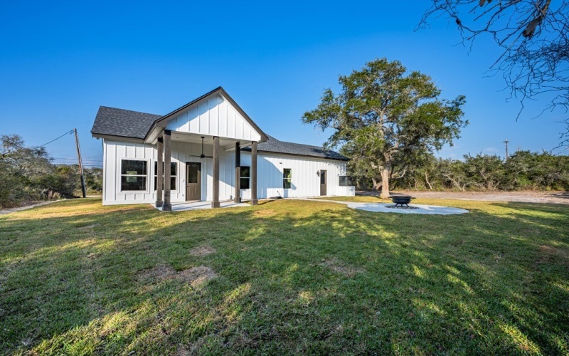 157 Walter Heldenfels Cir, ROCKPORT, TX 78382, 3 Bedrooms Bedrooms, ,3 BathroomsBathrooms,Residential,For Sale,157 Walter Heldenfels Cir,0,149143