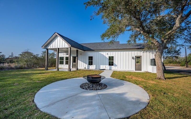 157 Walter Heldenfels Cir, ROCKPORT, TX 78382, 3 Bedrooms Bedrooms, ,3 BathroomsBathrooms,Residential,For Sale,157 Walter Heldenfels Cir,0,149143