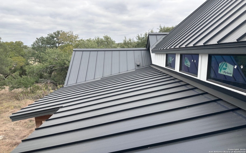 1742 Paradise Pkwy, Canyon Lake, TX 78133, 4 Bedrooms Bedrooms, ,5 BathroomsBathrooms,Residential,For Sale,1742 Paradise Pkwy,0,1924827