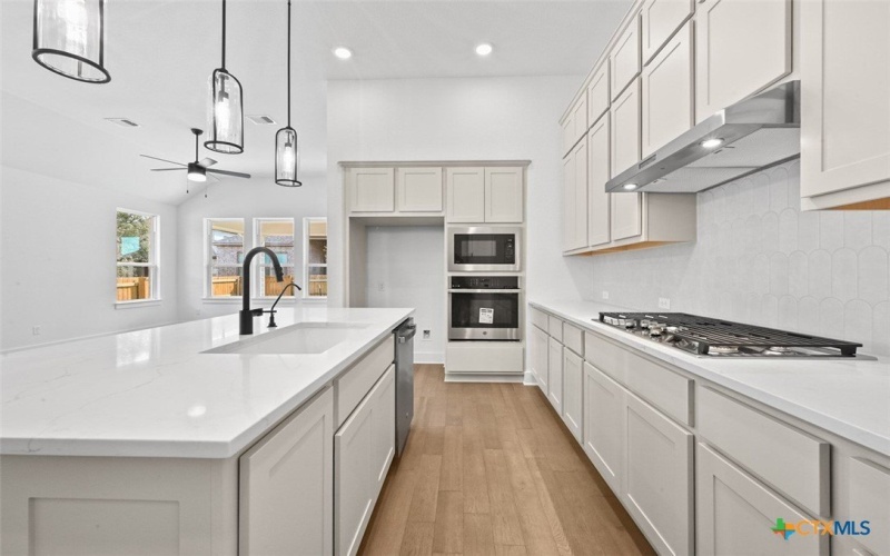 148 Basket Flower Loop, Kyle, TX 78640, 4 Bedrooms Bedrooms, ,3 BathroomsBathrooms,Residential,For Sale,148 Basket Flower Loop,0,584337