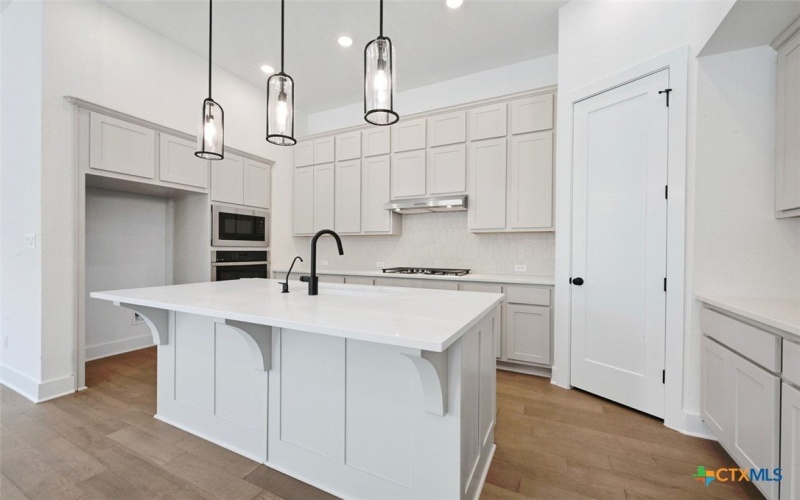 148 Basket Flower Loop, Kyle, TX 78640, 4 Bedrooms Bedrooms, ,3 BathroomsBathrooms,Residential,For Sale,148 Basket Flower Loop,0,584337