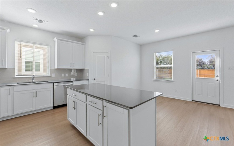 1352 Richards Ranch Road, Belton, TX 76513, 4 Bedrooms Bedrooms, ,3 BathroomsBathrooms,Residential,For Sale,1352 Richards Ranch Road,0,598483