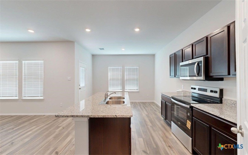 370 Dobson Drive, Killeen, TX 76549, 3 Bedrooms Bedrooms, ,2 BathroomsBathrooms,Residential,For Sale,370 Dobson Drive,0,598659