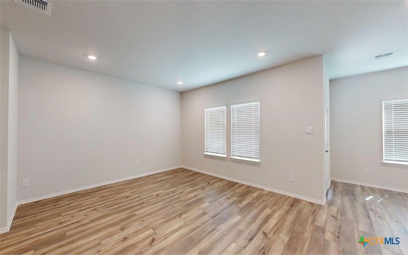 370 Dobson Drive, Killeen, TX 76549, 3 Bedrooms Bedrooms, ,2 BathroomsBathrooms,Residential,For Sale,370 Dobson Drive,0,598659