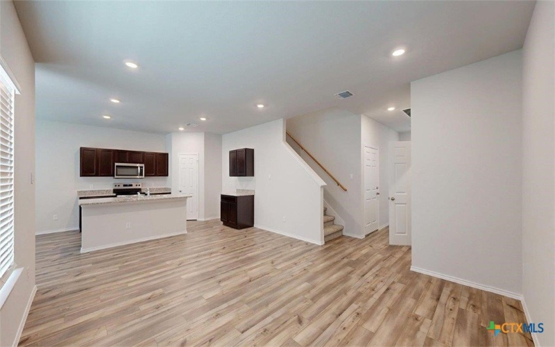 370 Dobson Drive, Killeen, TX 76549, 3 Bedrooms Bedrooms, ,2 BathroomsBathrooms,Residential,For Sale,370 Dobson Drive,0,598659