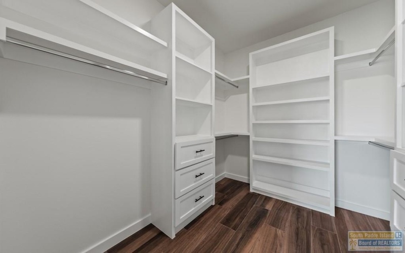 111 Heron Dr., Los Fresnos, TX 78566, 4 Habitaciones Habitaciones , ,3 BañosBaños,Residential,En Venta,111 Heron Dr.,0,104587