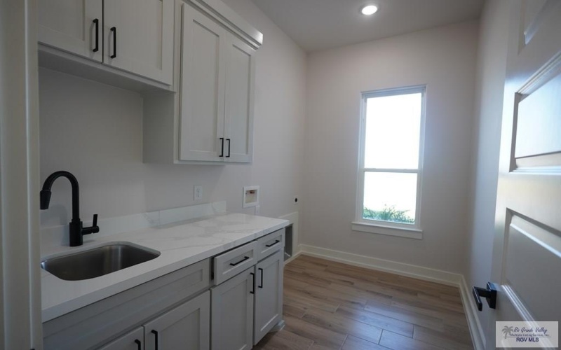 3402 BEAR CREEK CT., HARLINGEN, TX 78550, 4 Bedrooms Bedrooms, ,2 BathroomsBathrooms,Residential,For Sale,3402 BEAR CREEK CT.,0,29770210