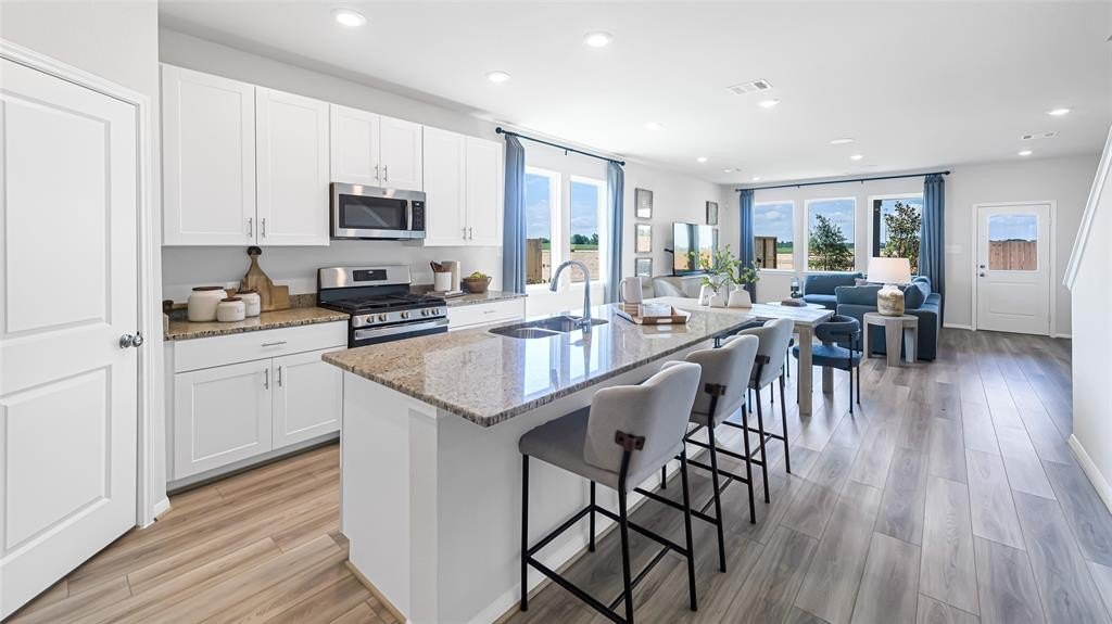 15020 Cactus Blossom Boulevard, Fort Worth, TX 76052, 5 Habitaciones Habitaciones , ,3 BañosBaños,Residential,En Venta,15020 Cactus Blossom Boulevard,0,21088903