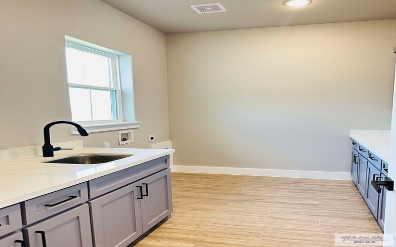 3414 BRYAN DR., HARLINGEN, TX 78550, 4 Bedrooms Bedrooms, ,3 BathroomsBathrooms,Residential,For Sale,3414 BRYAN DR.,29764999