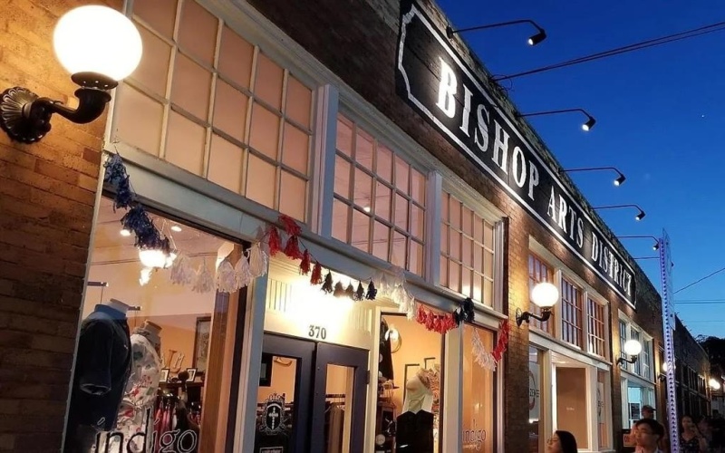 381 E Greenbriar #1402, Dallas, TX 75203, 3 Habitaciones Habitaciones , ,5 BañosBaños,Residential,En Venta,381 E Greenbriar,0,21112642