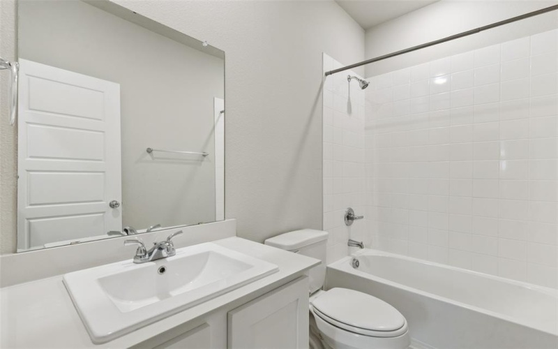 647 Oak Hill Way, Red Oak, TX 75154, 4 Bedrooms Bedrooms, ,2 BathroomsBathrooms,Residential,For Sale,647 Oak Hill Way,0,21115228