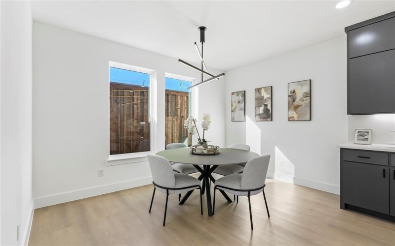 459 Hart Street, Dallas, TX 75203, 4 Habitaciones Habitaciones , ,3 BañosBaños,Residential,En Venta,459 Hart Street,0,21119486