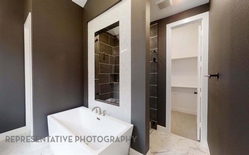 2434 Miranda Lane, Rockwall, TX 75087, 4 Bedrooms Bedrooms, ,3 BathroomsBathrooms,Residential,For Sale,2434 Miranda Lane,0,21119488