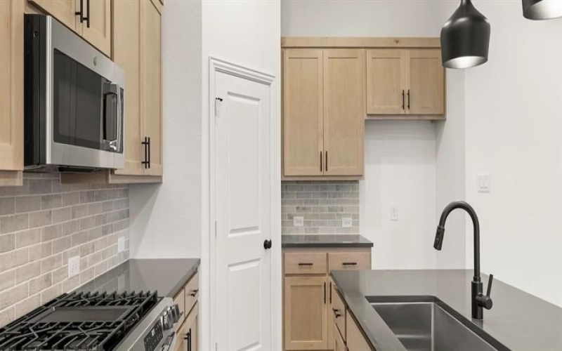 760 Waterhouse Lake Drive, Anna, TX 75409, 4 Habitaciones Habitaciones , ,2 BañosBaños,Residential,En Venta,760 Waterhouse Lake Drive,0,21119654