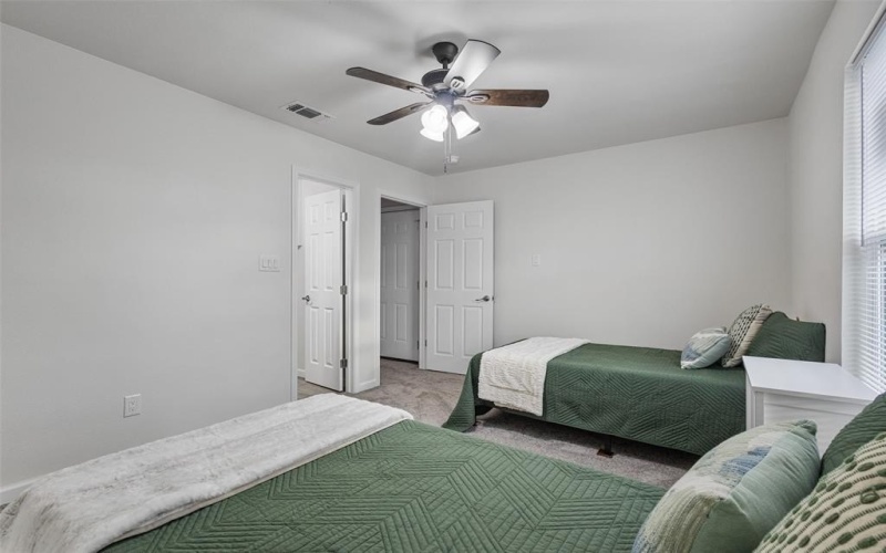 1009 N Barrett Avenue, Denison, TX 75020, 4 Habitaciones Habitaciones , ,3 BañosBaños,Residential,En Venta,1009 N Barrett Avenue,0,21119725