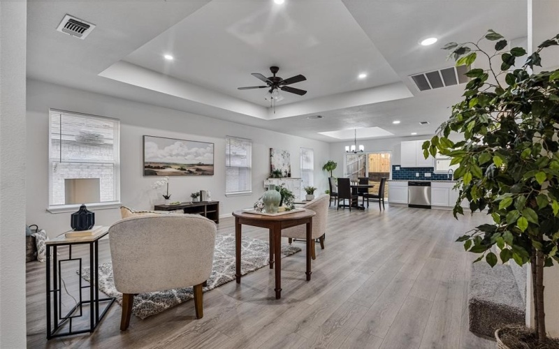 1009 N Barrett Avenue, Denison, TX 75020, 4 Habitaciones Habitaciones , ,3 BañosBaños,Residential,En Venta,1009 N Barrett Avenue,0,21119725