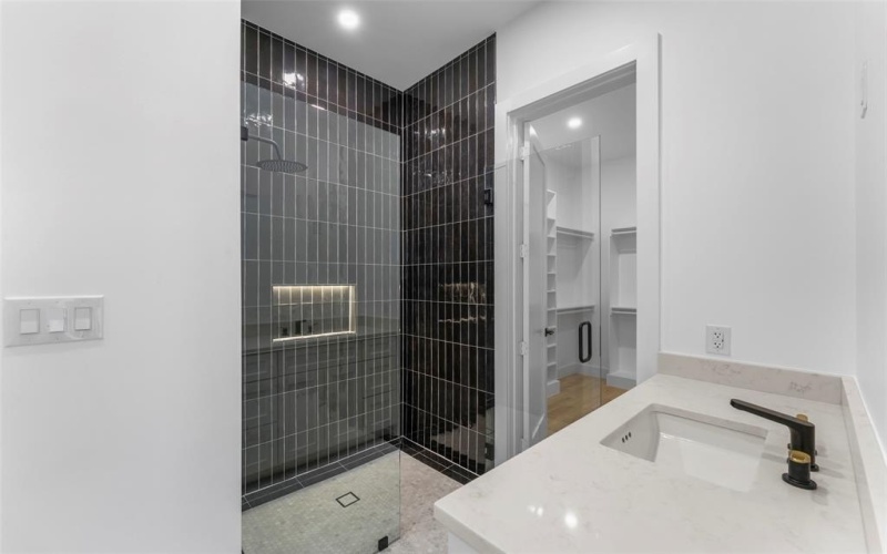 5308 Chippewa Drive, Dallas, TX 75212, 4 Bedrooms Bedrooms, ,2 BathroomsBathrooms,Residential,For Sale,5308 Chippewa Drive,0,21119835