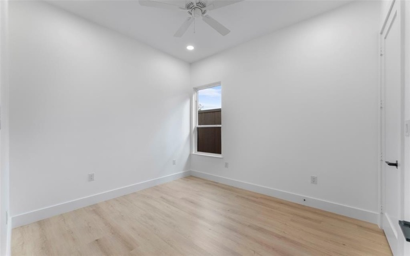 5308 Chippewa Drive, Dallas, TX 75212, 4 Bedrooms Bedrooms, ,2 BathroomsBathrooms,Residential,For Sale,5308 Chippewa Drive,0,21119835