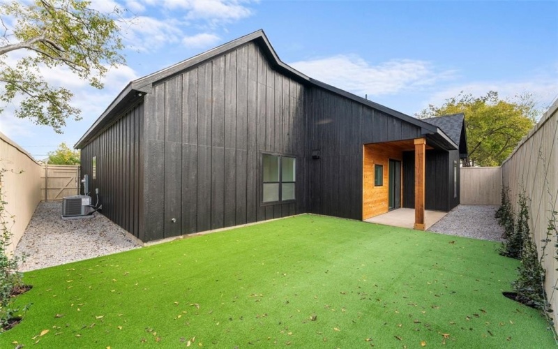 5308 Chippewa Drive, Dallas, TX 75212, 4 Bedrooms Bedrooms, ,2 BathroomsBathrooms,Residential,For Sale,5308 Chippewa Drive,0,21119835