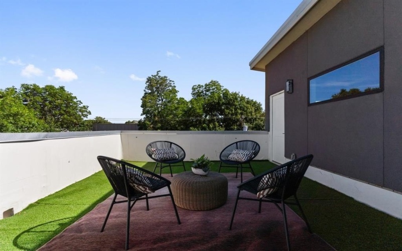 5810 Hudson Street, Dallas, TX 75206, 2 Bedrooms Bedrooms, ,2 BathroomsBathrooms,Residential Multi Family,For Sale,5810 Hudson Street,0,21117696