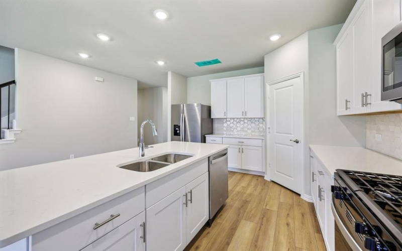 804 Woodford Way, Lowry Crossing, TX 75069, 5 Bedrooms Bedrooms, ,3 BathroomsBathrooms,Residential,For Sale,804 Woodford Way,0,21117997