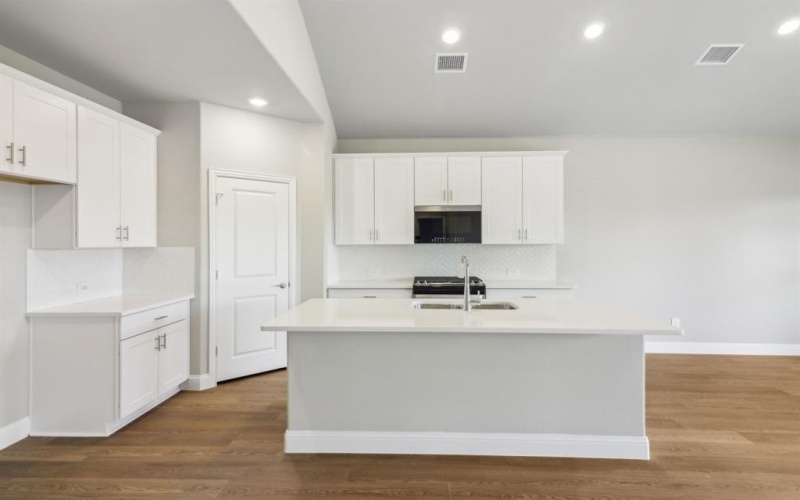 4014 Joe Pool Drive, Farmersville, TX 75442, 4 Habitaciones Habitaciones , ,2 BañosBaños,Residential,En Venta,4014 Joe Pool Drive,0,21118005