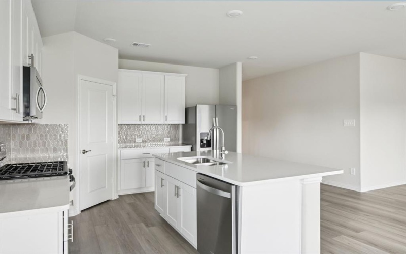 4012 Joe Pool Drive, Farmersville, TX 75442, 4 Habitaciones Habitaciones , ,3 BañosBaños,Residential,En Venta,4012 Joe Pool Drive,0,21118008