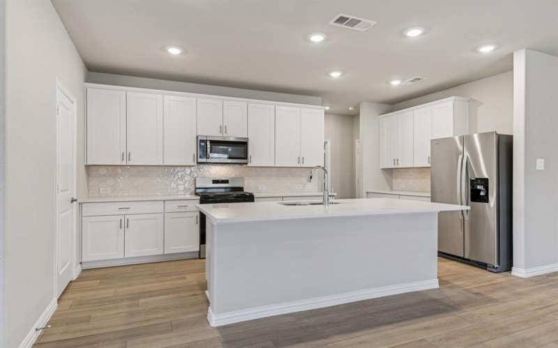 4010 Joe Pool Drive, Farmersville, TX 75442, 5 Habitaciones Habitaciones , ,3 BañosBaños,Residential,En Venta,4010 Joe Pool Drive,0,21118009