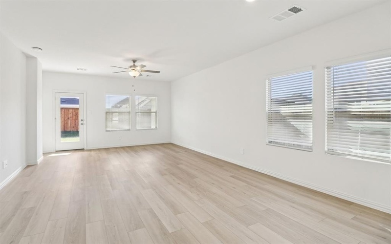 3150 Texoma Boulevard, Farmersville, TX 75442, 4 Bedrooms Bedrooms, ,2 BathroomsBathrooms,Residential,For Sale,3150 Texoma Boulevard,0,21118015