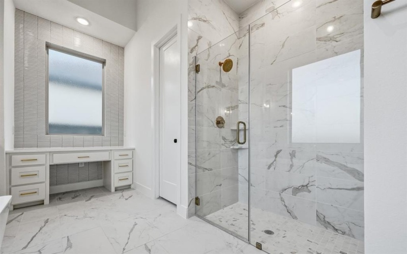 914 Roys Drive, Rockwall, TX 75087, 4 Bedrooms Bedrooms, ,3 BathroomsBathrooms,Residential,For Sale,914 Roys Drive,0,21119245