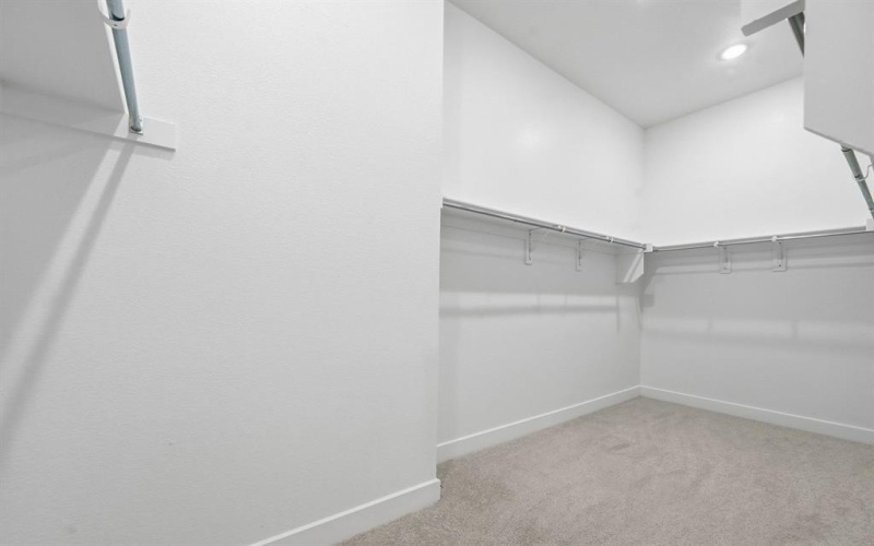 914 Roys Drive, Rockwall, TX 75087, 4 Bedrooms Bedrooms, ,3 BathroomsBathrooms,Residential,For Sale,914 Roys Drive,0,21119245