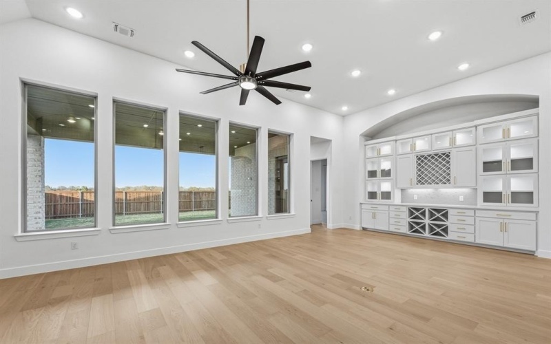 914 Roys Drive, Rockwall, TX 75087, 4 Bedrooms Bedrooms, ,3 BathroomsBathrooms,Residential,For Sale,914 Roys Drive,0,21119245