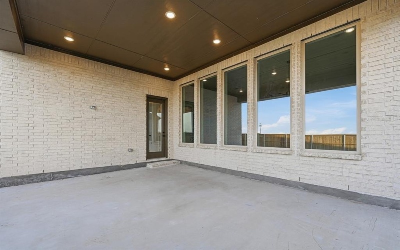 914 Roys Drive, Rockwall, TX 75087, 4 Bedrooms Bedrooms, ,3 BathroomsBathrooms,Residential,For Sale,914 Roys Drive,0,21119245