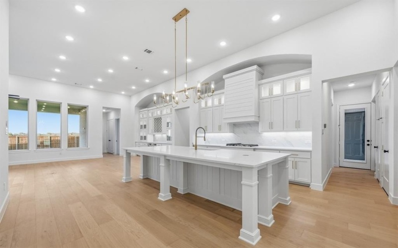 914 Roys Drive, Rockwall, TX 75087, 4 Bedrooms Bedrooms, ,3 BathroomsBathrooms,Residential,For Sale,914 Roys Drive,0,21119245