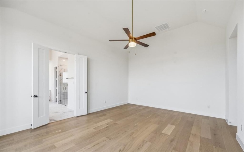 914 Roys Drive, Rockwall, TX 75087, 4 Bedrooms Bedrooms, ,3 BathroomsBathrooms,Residential,For Sale,914 Roys Drive,0,21119245