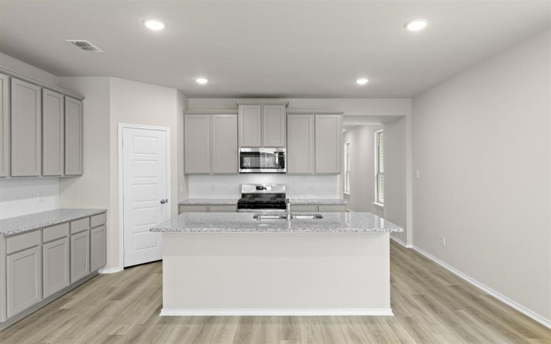 1705 Meadow Crest Drive, Aubrey, TX 76227, 3 Bedrooms Bedrooms, ,2 BathroomsBathrooms,Residential,For Sale,1705 Meadow Crest Drive,0,21119417