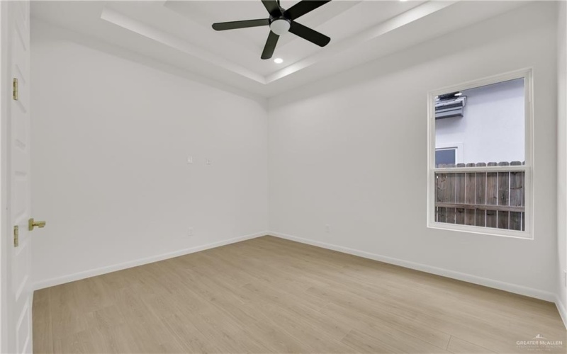 4716 S Waterford Avenue, Edinburg, TX 78539, 4 Bedrooms Bedrooms, ,2 BathroomsBathrooms,Residential,For Sale,4716 S Waterford Avenue,0,487698