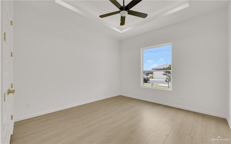 4716 S Waterford Avenue, Edinburg, TX 78539, 4 Bedrooms Bedrooms, ,2 BathroomsBathrooms,Residential,For Sale,4716 S Waterford Avenue,0,487698