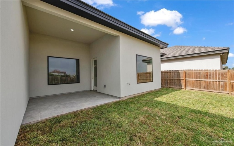 4716 S Waterford Avenue, Edinburg, TX 78539, 4 Bedrooms Bedrooms, ,2 BathroomsBathrooms,Residential,For Sale,4716 S Waterford Avenue,0,487698