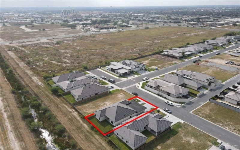 4716 S Waterford Avenue, Edinburg, TX 78539, 4 Bedrooms Bedrooms, ,2 BathroomsBathrooms,Residential,For Sale,4716 S Waterford Avenue,0,487698